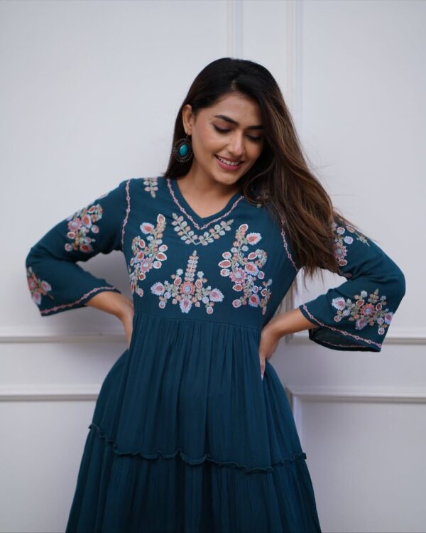 Stylish Embroidered Cotton Midi Kurti Set - Comfortable & Trendy - Image 6