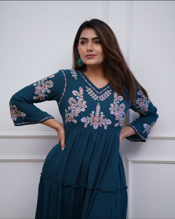 Stylish Embroidered Cotton Midi Kurti Set - Comfortable & Trendy - Image 7
