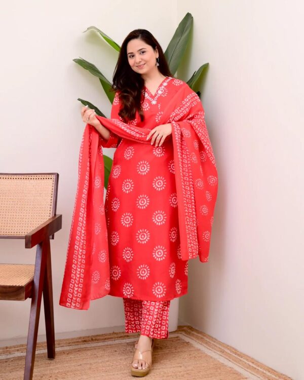 Dreamy Floral Print Cotton Kurta Set with Dupatta - Image 9