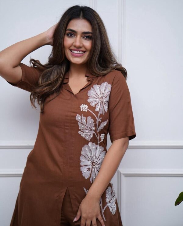 Trendy Cotton Cord Set with Thread Embroidery - Image 6