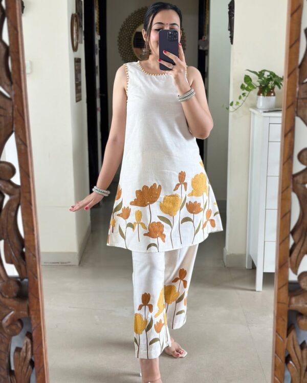 Classy Sleeveless Printed Kurti with Pant - Office Wear - Image 2