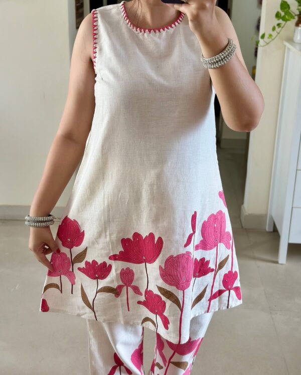 Classy Sleeveless Printed Kurti with Pant - Office Wear - Image 6