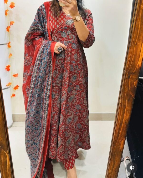 Elegant New Anarkali Kurta Set – Angrakha Style with Side Dorii & Heavy Tassel - Image 10
