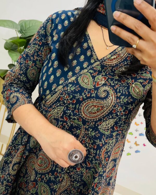 Elegant New Anarkali Kurta Set – Angrakha Style with Side Dorii & Heavy Tassel - Image 6