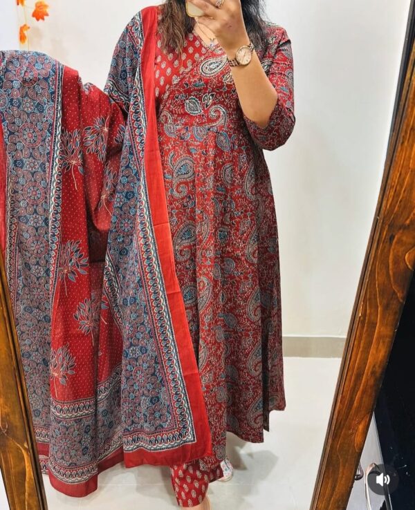 Elegant New Anarkali Kurta Set – Angrakha Style with Side Dorii & Heavy Tassel - Image 8