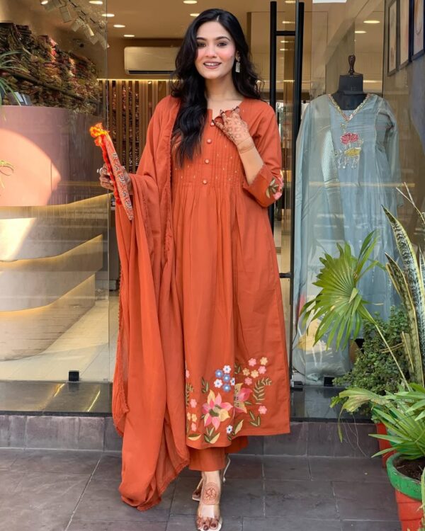 Pure Cotton Kurta Set with PrintEx & Hand Moti Work  – Floral Embroidery & Malmal Dupatta - Image 3