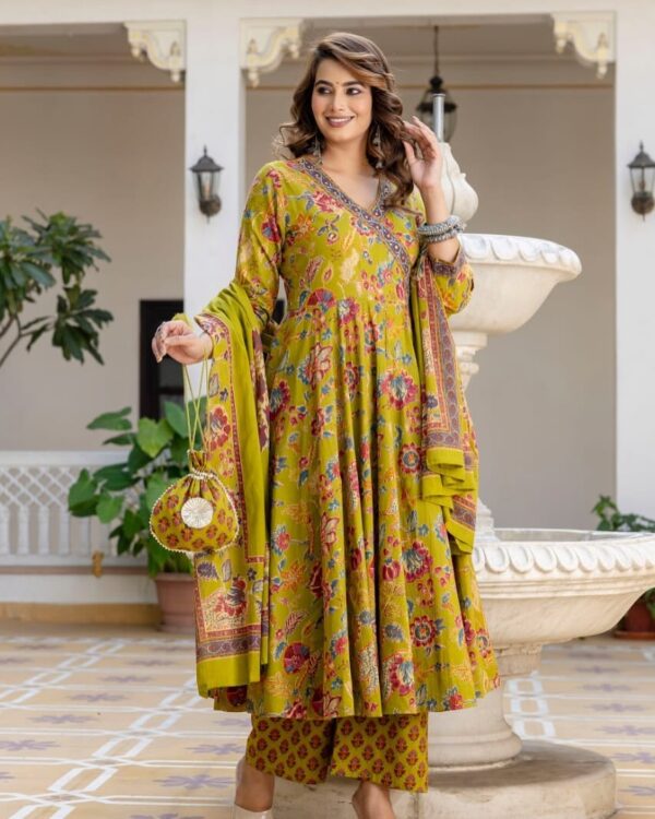 Heavy Cotton Kurti Set - Multi Print Design - Image 5