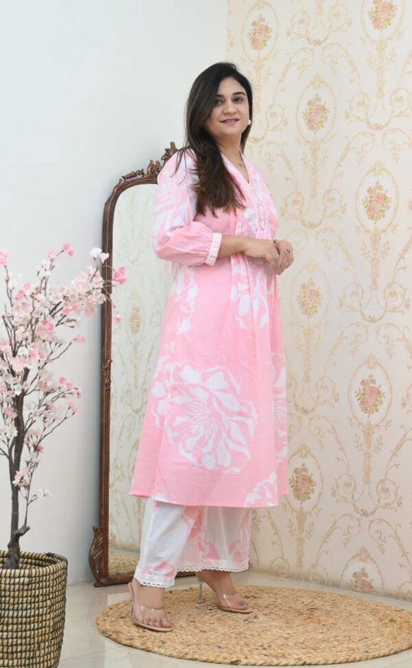 Dreamy Flared Cotton Suit Set – Elegant Traditional Wear - Image 2