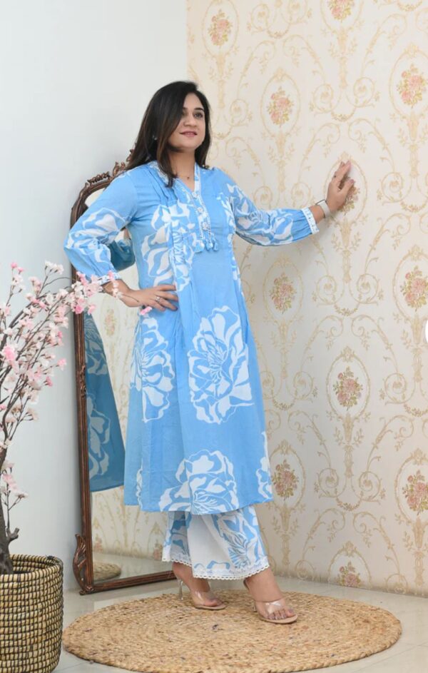 Dreamy Flared Cotton Suit Set – Elegant Traditional Wear - Image 12