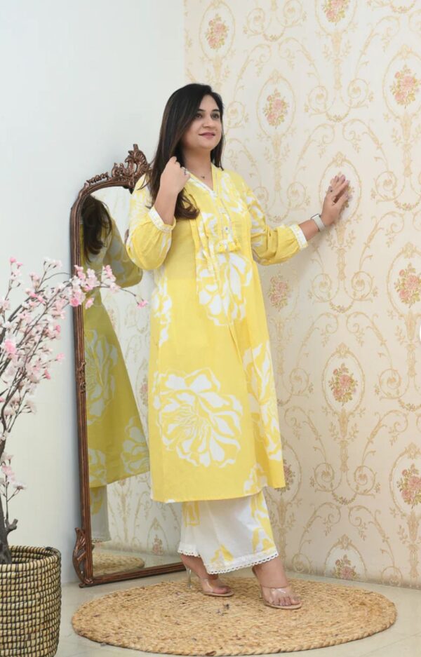 Dreamy Flared Cotton Suit Set – Elegant Traditional Wear - Image 3